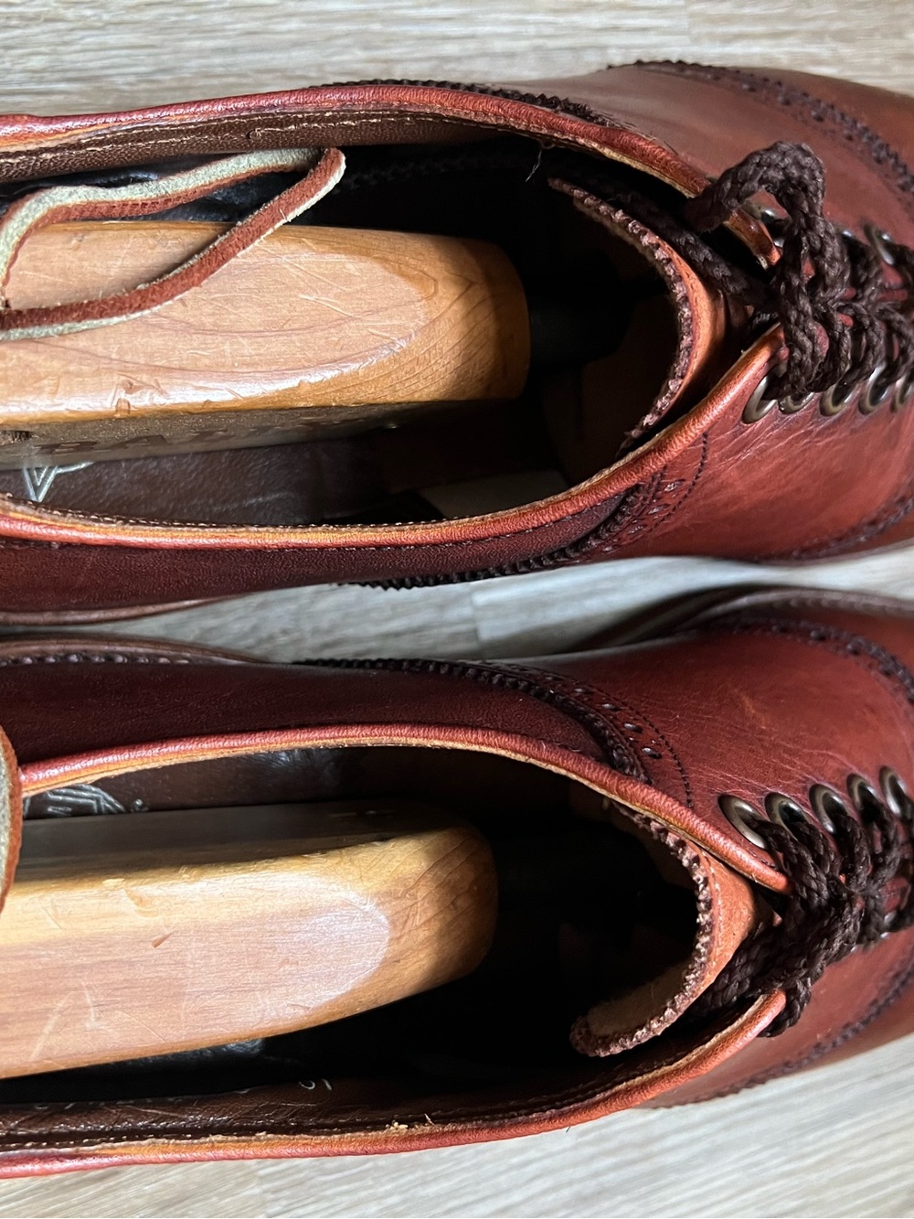 Vintage mid century Florsheim Imperial Men's Leather Oxford in Reddish Brown - Picture 10 of 13
